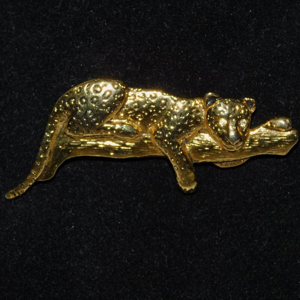 Vintage Cheetah Leopard on Tree Branch Gold Tone Rhinestone Eyes Pin Brooch 3"
